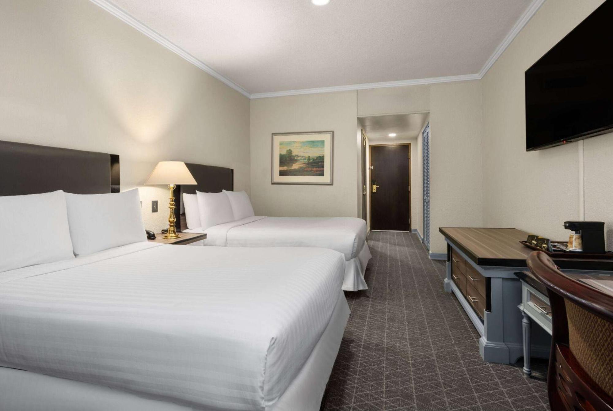 เชอราตัน แอมบาสซาเดอร์ โฮเต็ล Hotel มอนแตร์เรย์ ภายนอก รูปภาพ