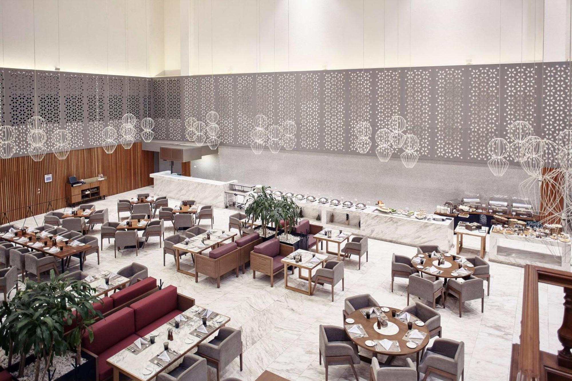 เชอราตัน แอมบาสซาเดอร์ โฮเต็ล Hotel มอนแตร์เรย์ ภายนอก รูปภาพ