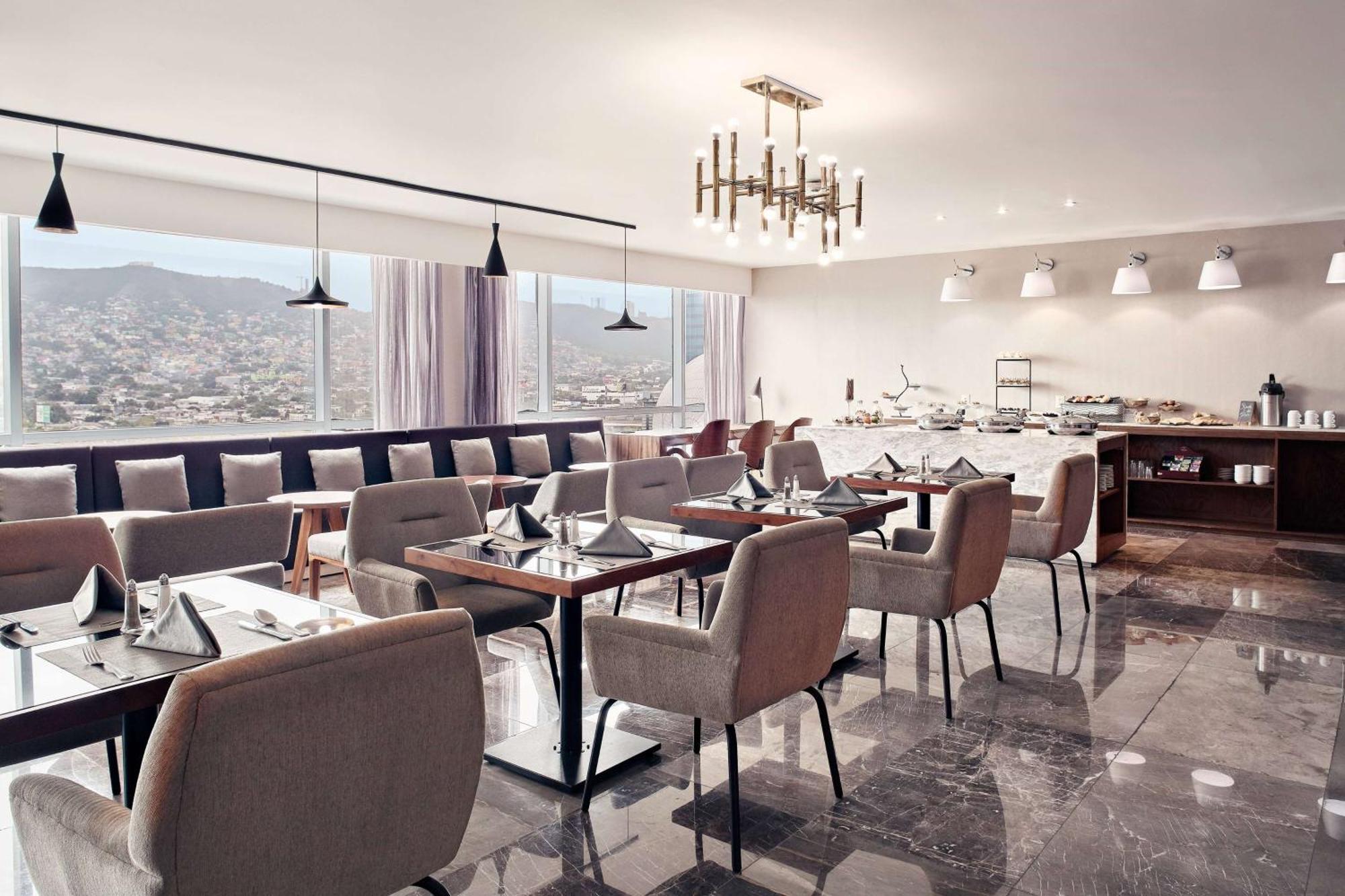 เชอราตัน แอมบาสซาเดอร์ โฮเต็ล Hotel มอนแตร์เรย์ ภายนอก รูปภาพ