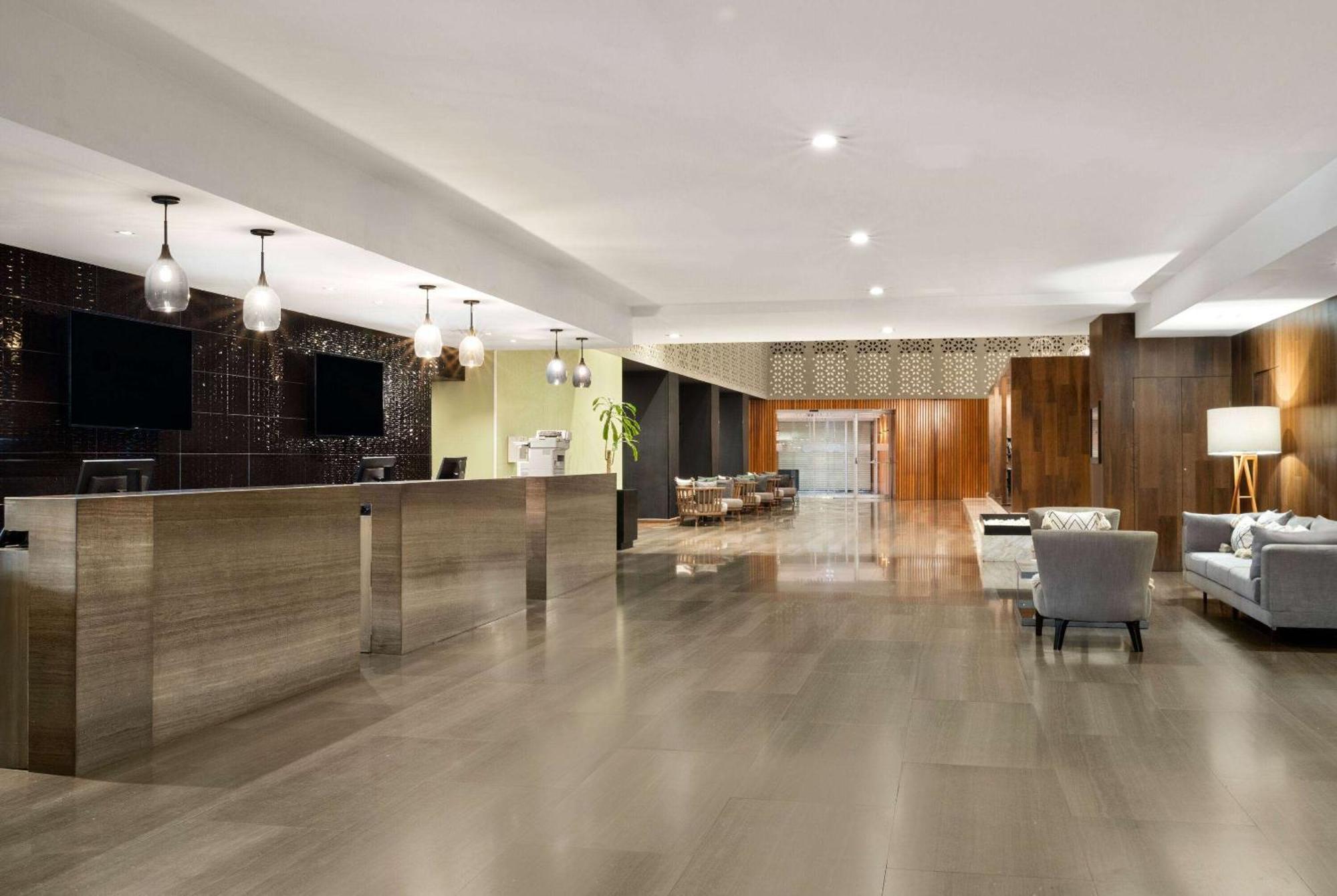 เชอราตัน แอมบาสซาเดอร์ โฮเต็ล Hotel มอนแตร์เรย์ ภายนอก รูปภาพ